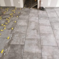 Création d'une chappe traditionnel et pose du carrelage au sol avec bac à l'italienne salle de bain