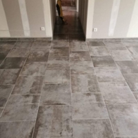 Création d'une chappe traditionnel et pose du carrelage au sol avec bac à l'italienne salle de bain