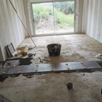 Création d'une chappe traditionnel et pose du carrelage au sol avec bac à l'italienne salle de bain